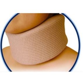 Collarín cervical de perfil medio, color arena