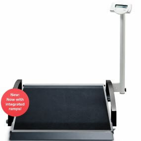 Bascula digital de plataforma 360kg div 100g tara auto-hold bmi con rieles laterales y ruedas 